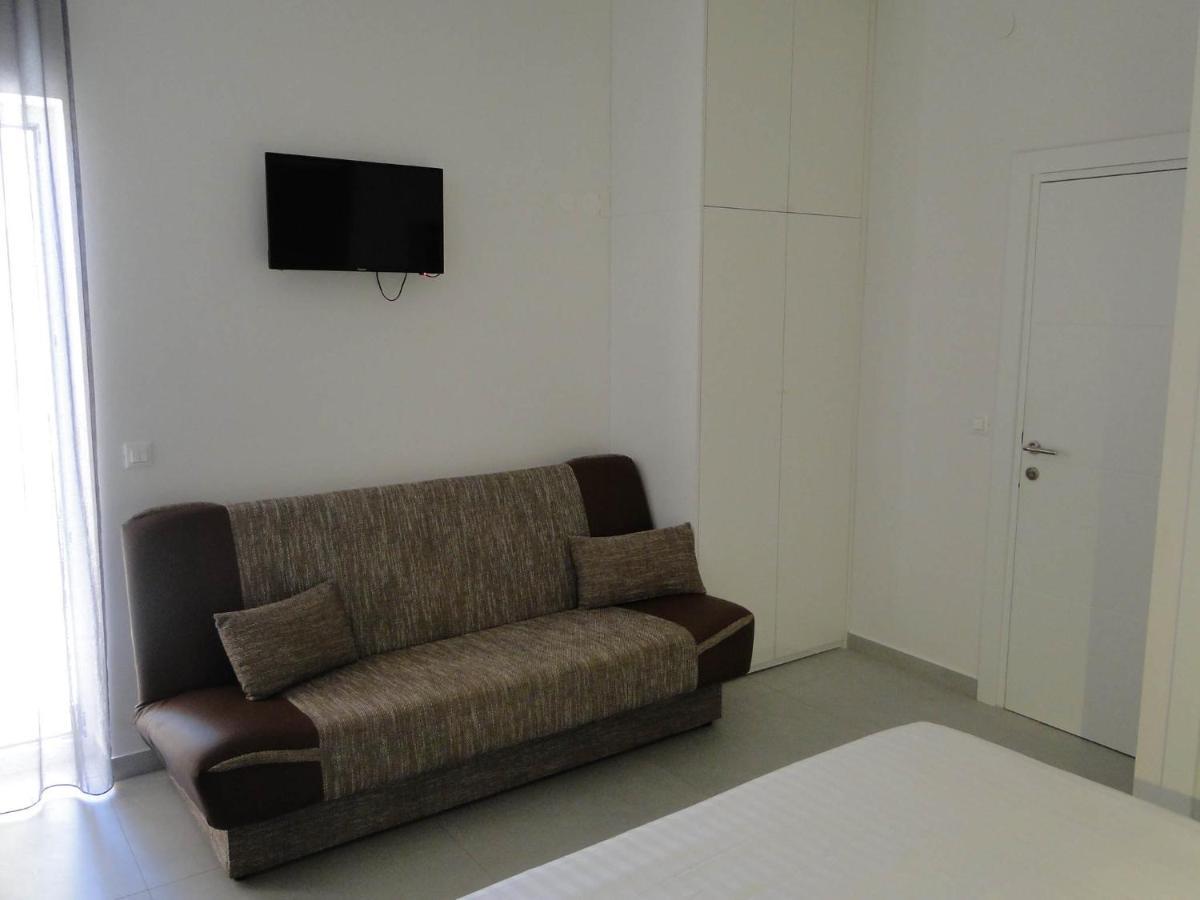 Rooms Tepli Bok Primošten Esterno foto