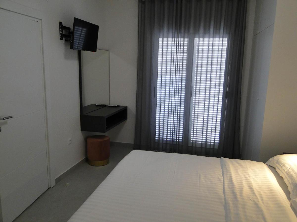 Rooms Tepli Bok Primošten Esterno foto